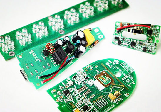 為什么PCB板顏色絕大多數都是綠色的？